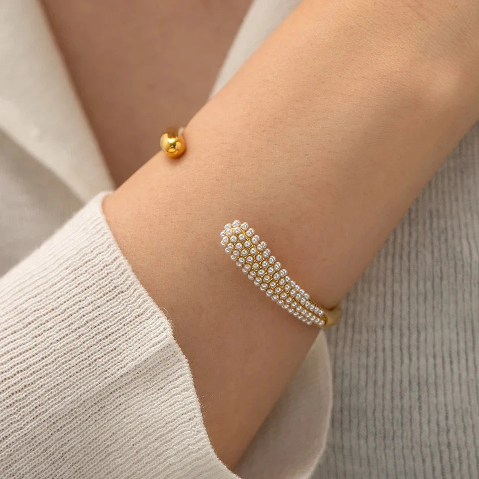 Minimalist Gold Cuff with Glamorous Crystals