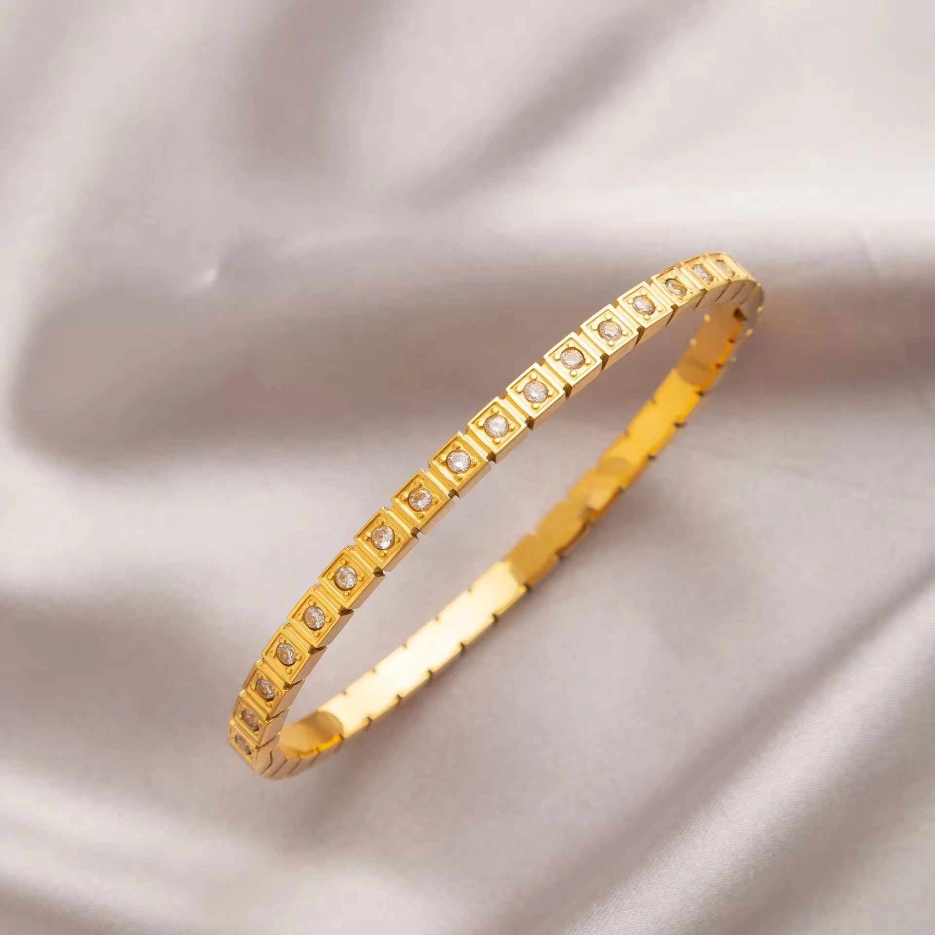 18k gold platted jewellery pakistan